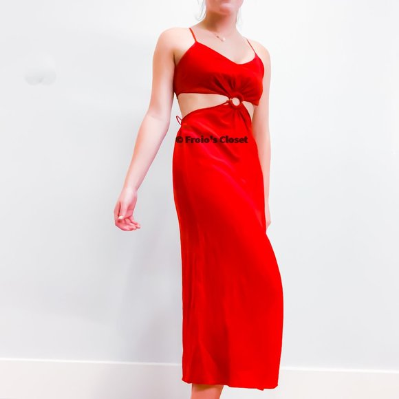 5TH & MODE Linen O-ring Cut Out Dress In Red - Picture 3 of 4